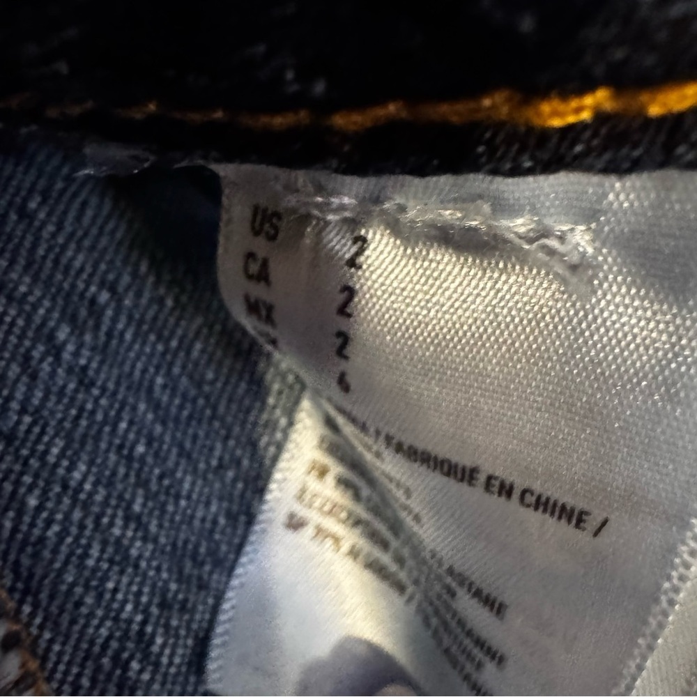 American Eagle Outfitters Blue Distressed Jean Shorts - Picture 4 of 4